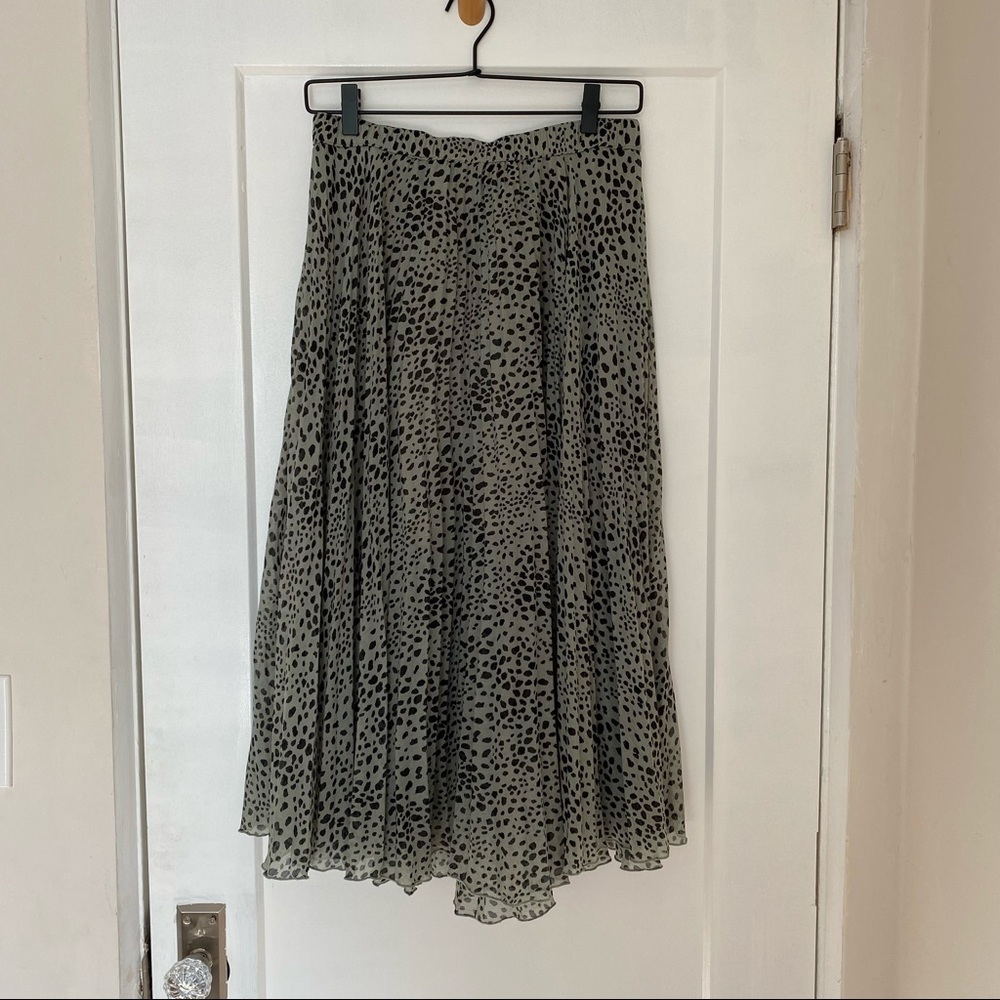 Abercrombie & Fitch Pleated Midi Skirt